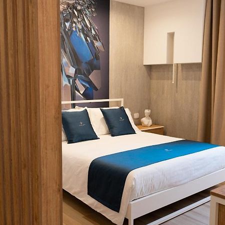 Antonio Busco Rooms Turi Exterior foto